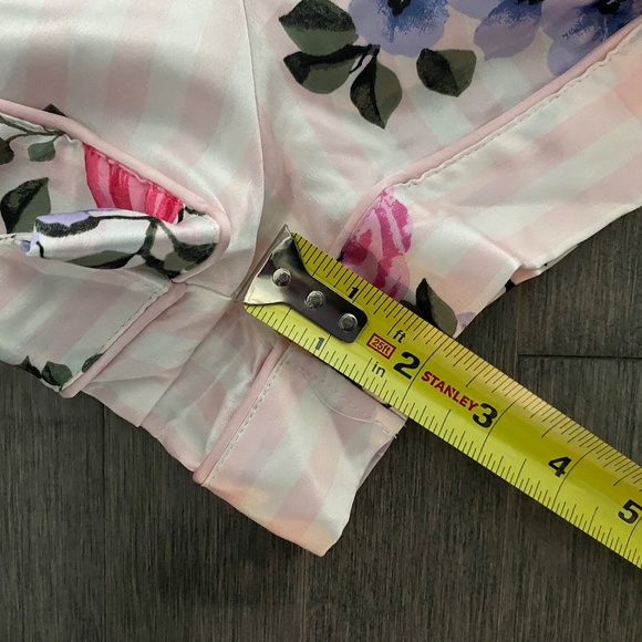 Victoria's Secret Floral Sleep Lounge Silky Romper - Picture 10 of 10